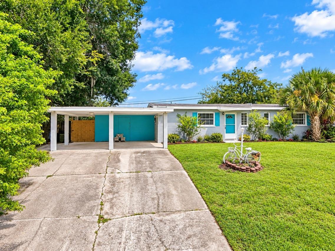 911 Shady Park Ter., Daytona Beach, FL 32117