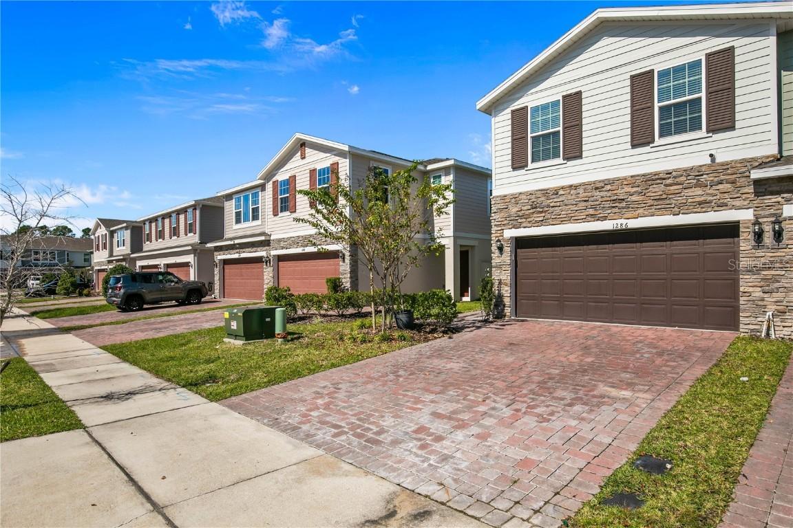 1286 Wispy Cypress Dr., Kissimmee, FL 34746