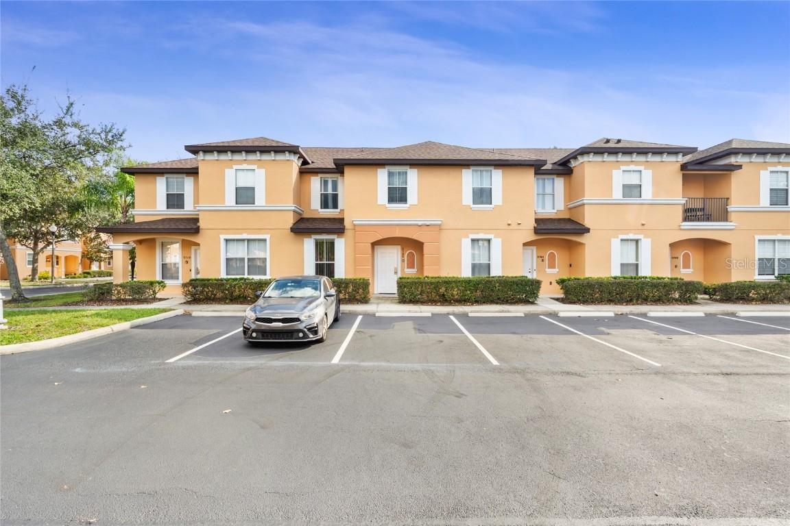 5702 Delorean Dr., Kissimmee, FL 34746
