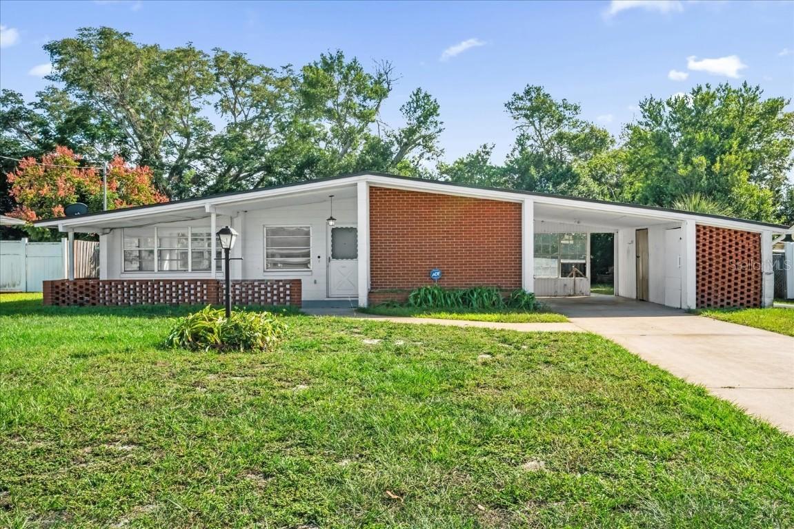 120 E Roberts St., Orange City, FL 32763