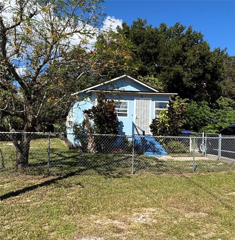 45 W 15th St., Apopka, FL 32703