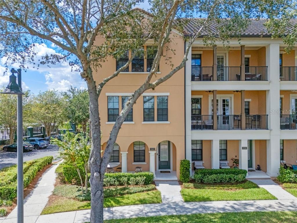 2142 Lakemont Ave., Orlando, FL 32814
