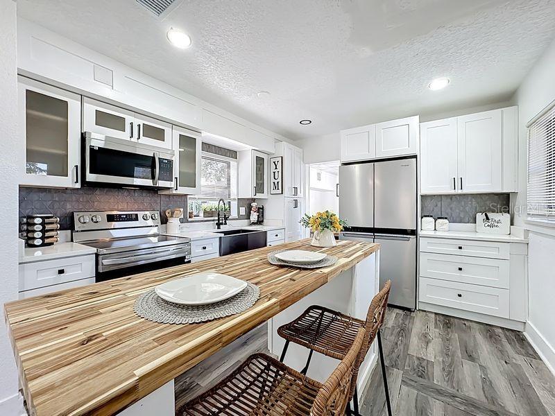 6124 Dogwood Dr., Orlando, FL 32807