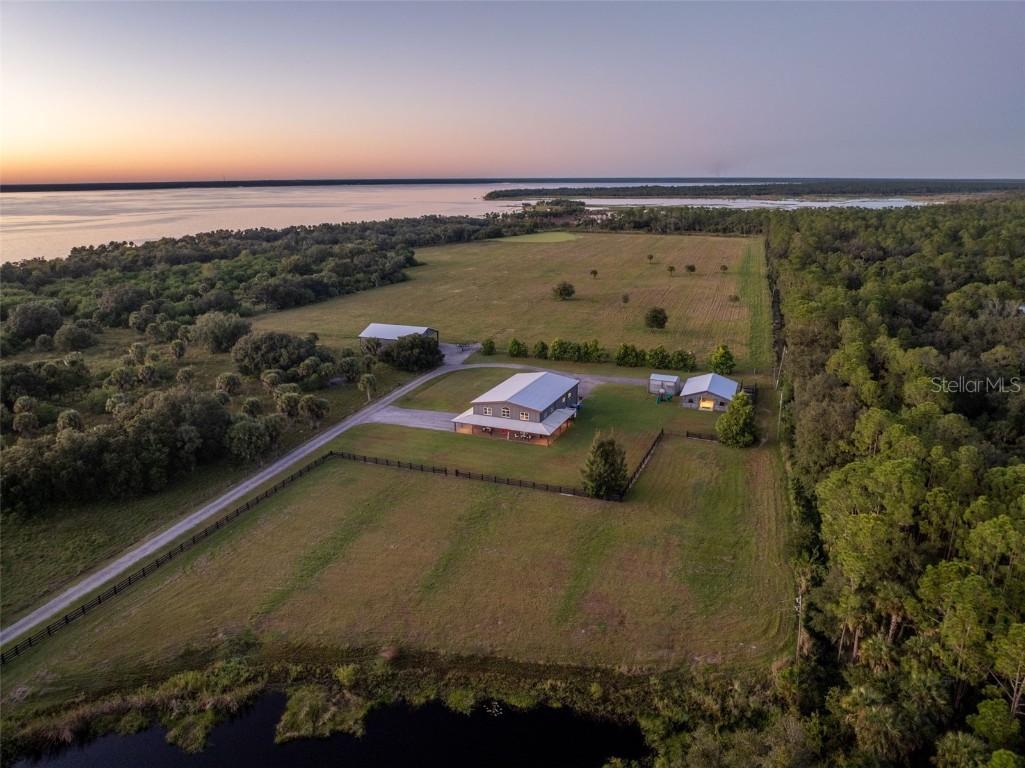 859 Morgan Alderman Rd., Mims, FL 32754