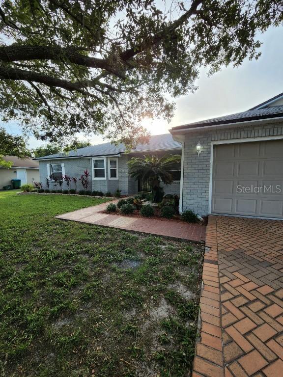 542 Blackstone Ave., Deltona, FL 32725