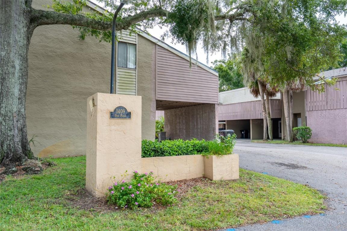 1409 Oak Pl. #F, Apopka, FL 32712
