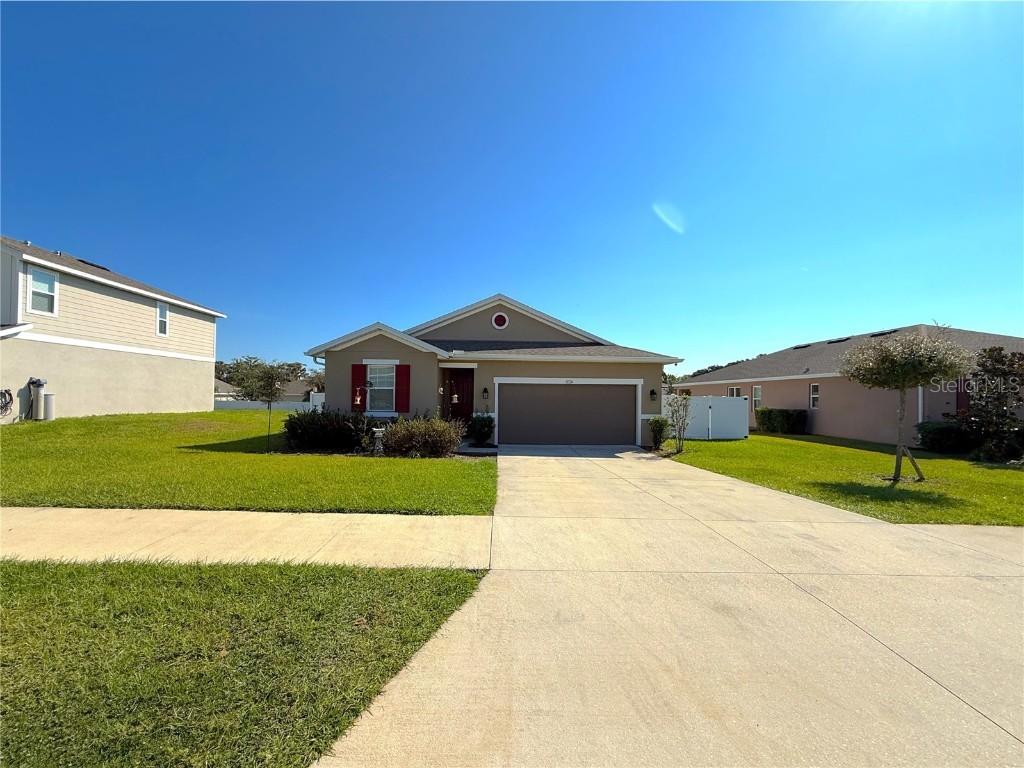 31724 Broadwater Ave., Leesburg, FL 34748