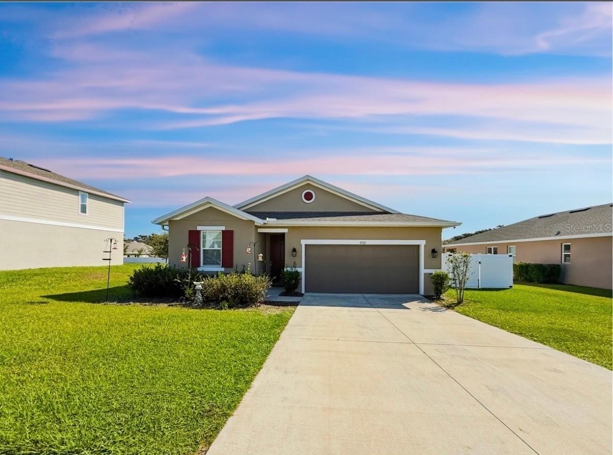 31724 Broadwater Ave., Leesburg, FL 34748