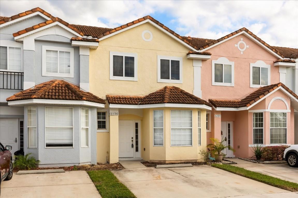 1236 S Beach Cir., Kissimmee, FL 34746