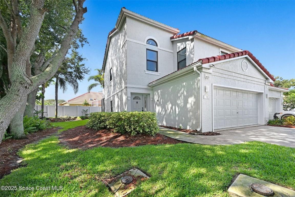 242 Seaview St., Melbourne Beach, FL 32951