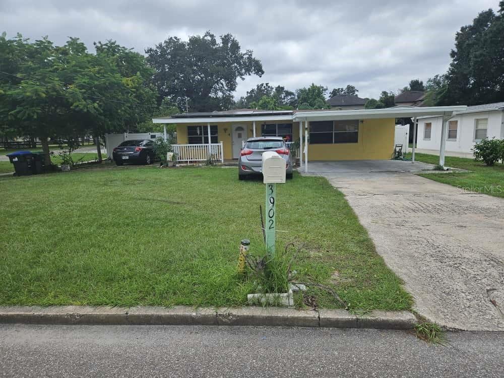 3902 Castell Dr., Orlando, FL 32810