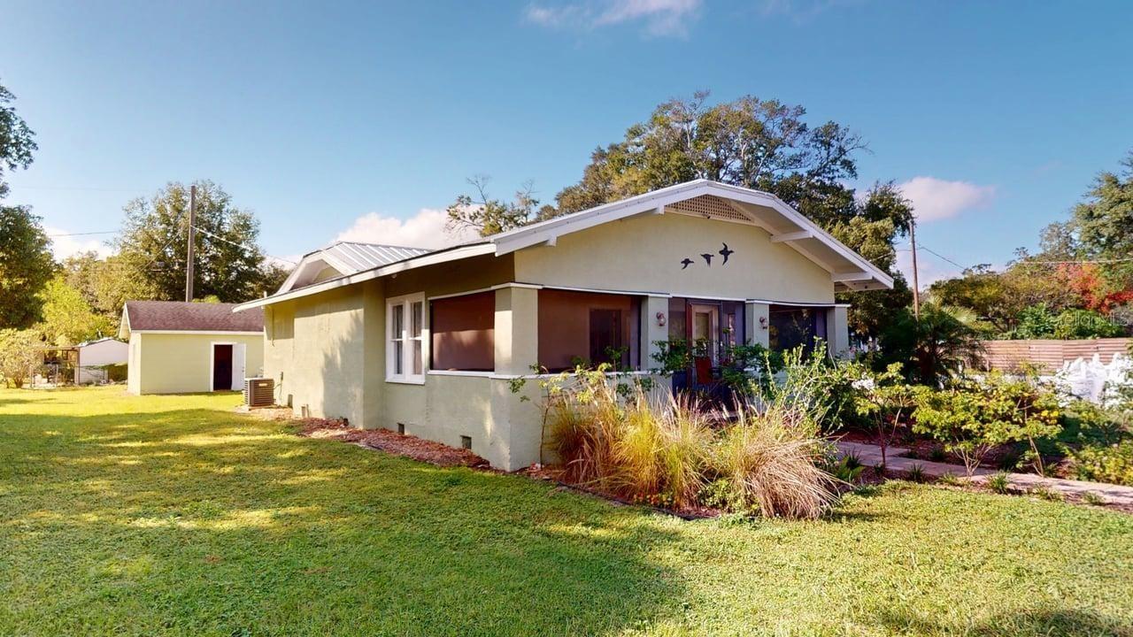 2010 S Maple Ave., Sanford, FL 32771