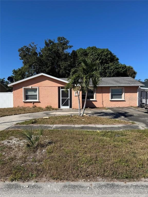 10956 92nd St., Seminole, FL 33777