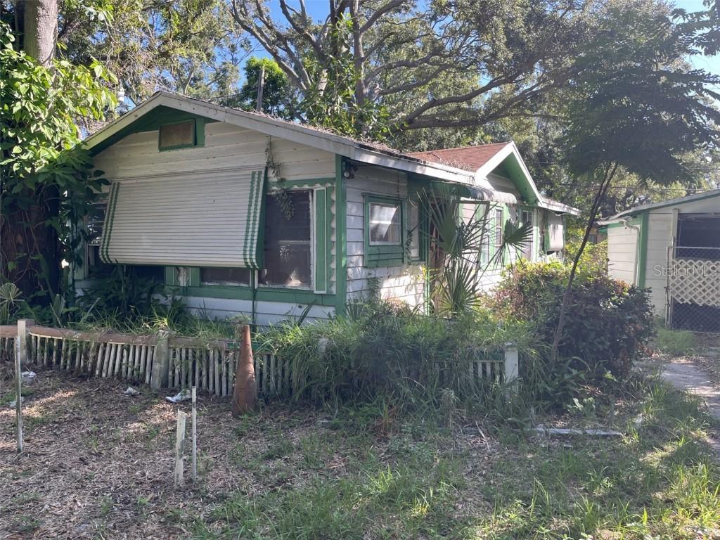 2026 Seminole Blvd., St Petersburg, FL 33705