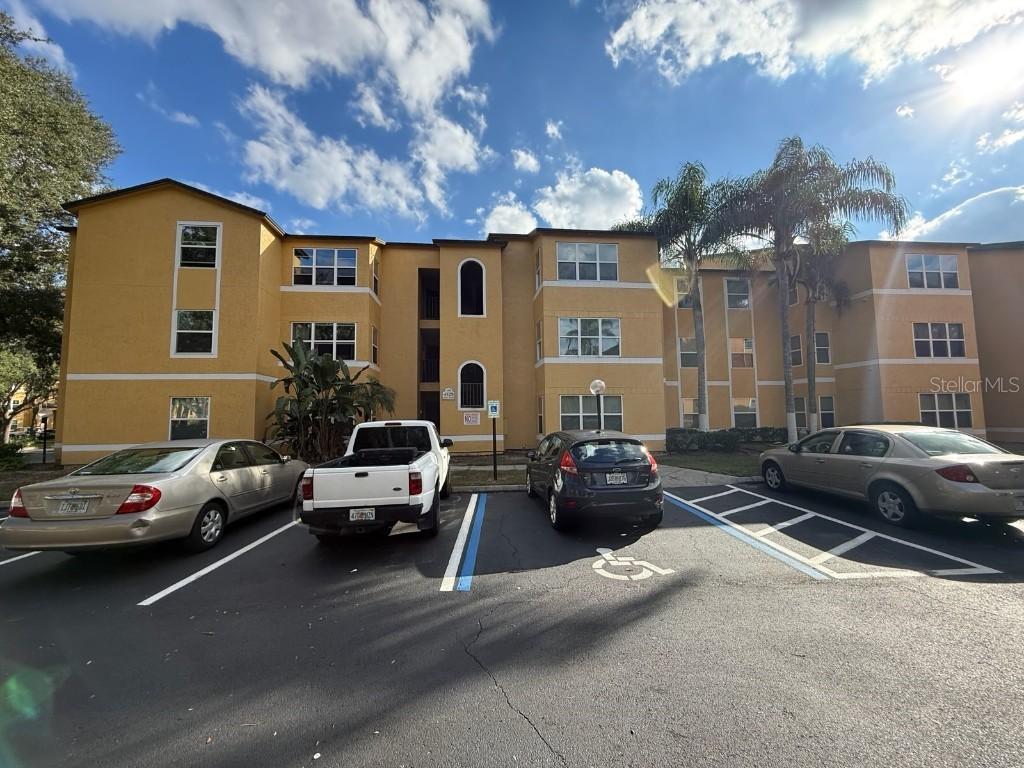 4528 Commander Dr. #2018, Orlando, FL 32822