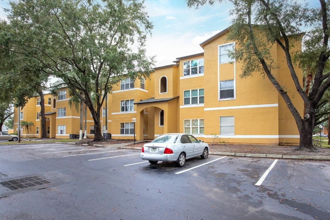 4528 Commander Dr. #2018, Orlando, FL 32822