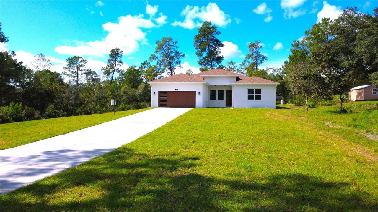 41719 Aspen Dr., Eustis, FL 32736