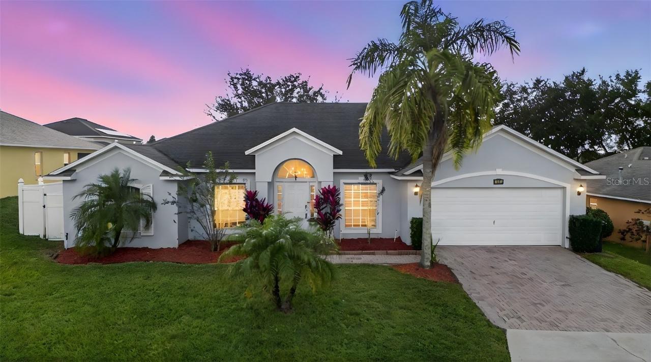 348 Dolcetto Dr., Davenport, FL 33897