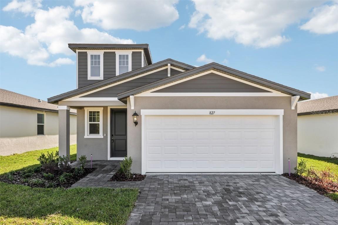 827 Sunshower Dr., Lady Lake, FL 32159