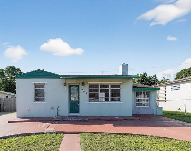 720 Locust St., West Palm Beach, FL 33405