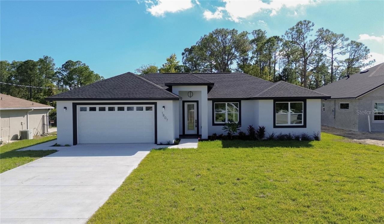 1807 Azalea Ter., Sebring, FL 33875