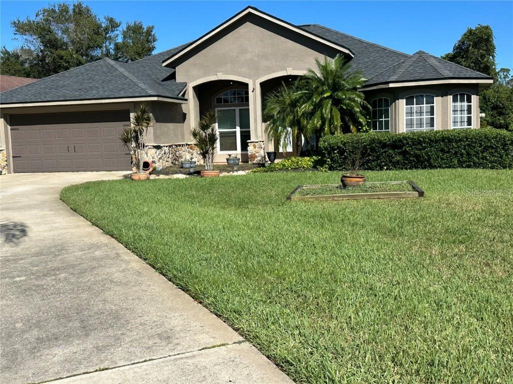 1302 Pine Song Dr., Deltona, FL 32725