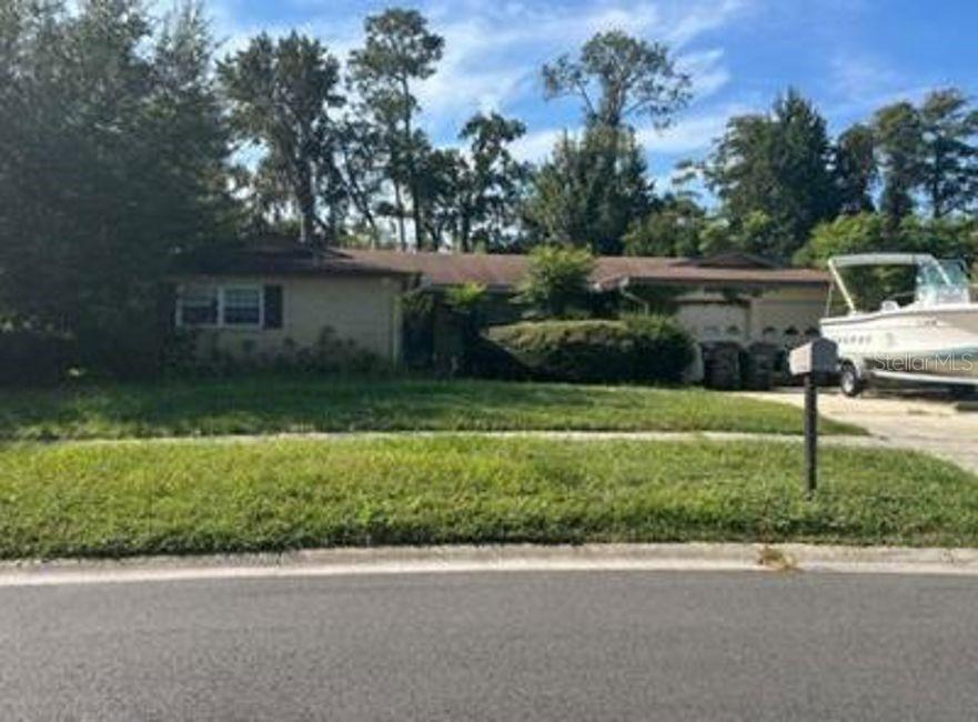 1114 Grove Park Dr., Orange Park, FL 32073