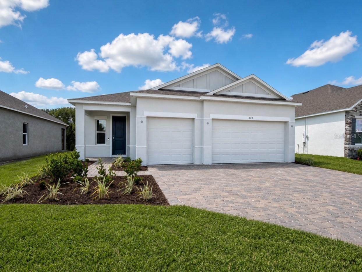 808 Sunshower Dr., Lady Lake, FL 32159