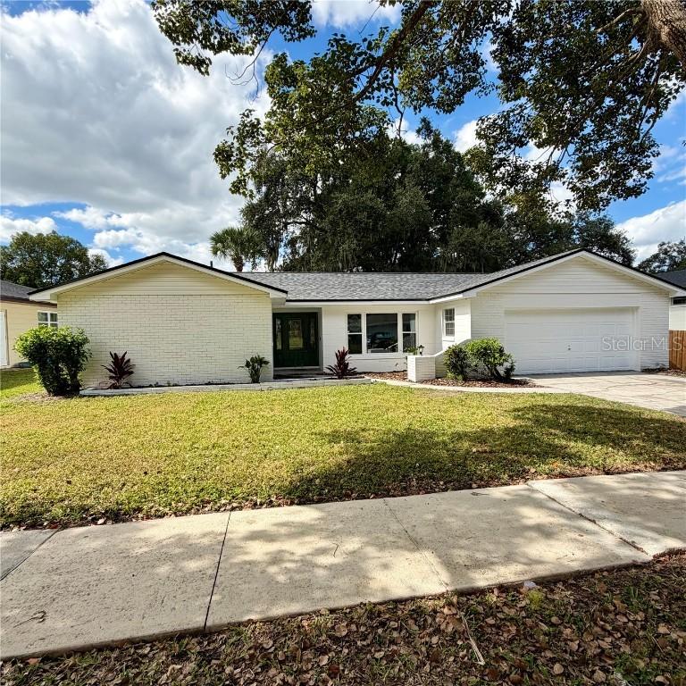 630 Peachwood Dr., Altamonte Springs, FL 32714