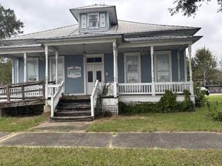 1284 Church Ave., Chipley, FL 32428