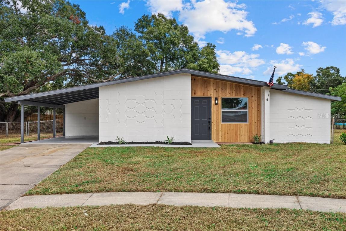 3659 Lalani Way, Sarasota, FL 34232