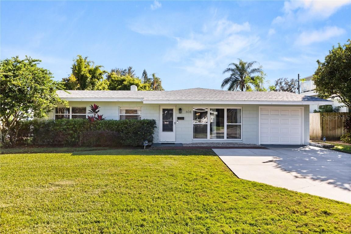 608 Briercliff Dr., Orlando, FL 32806