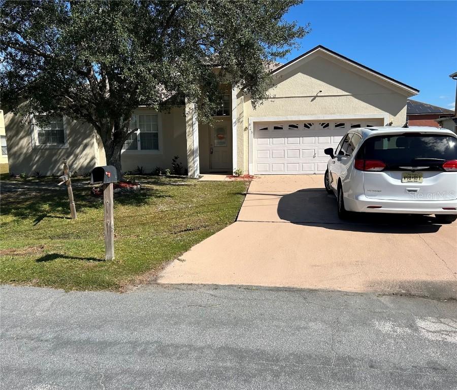 425 Bridgewater Ct., Kissimmee, FL 34758