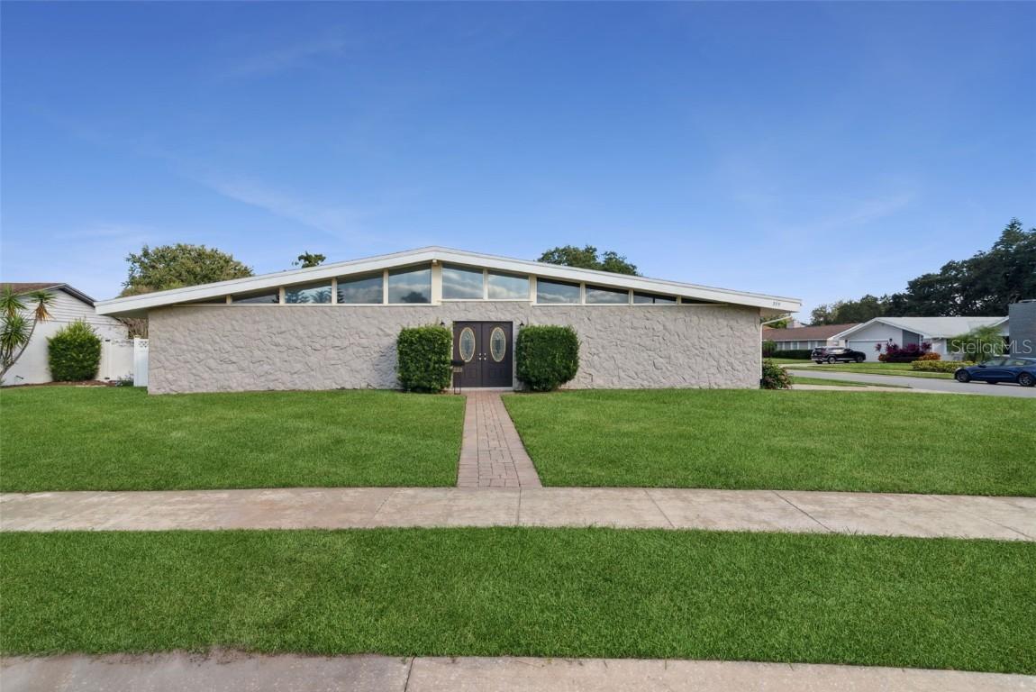 229 Doverwood Rd., Fern Park, FL 32730