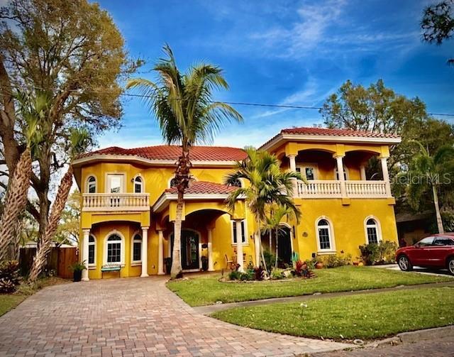 911 Jungle Ave., St Petersburg, FL 33710