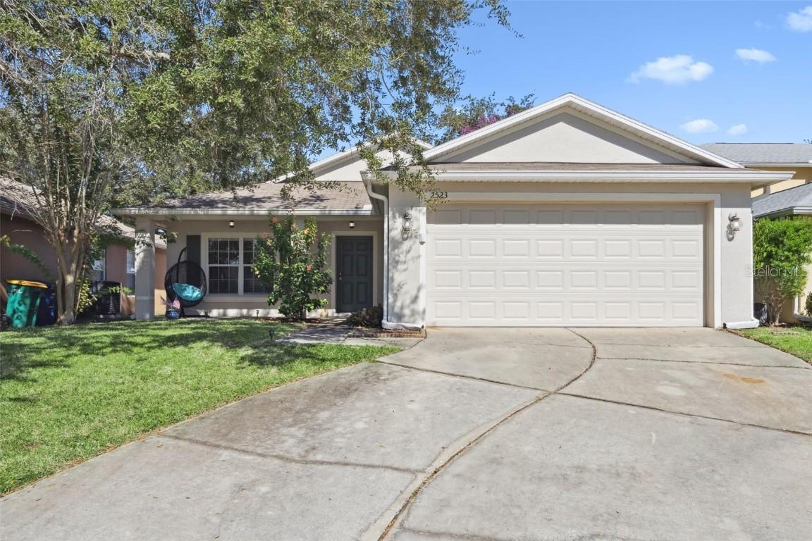 2523 Martins Run, Tavares, FL 32778