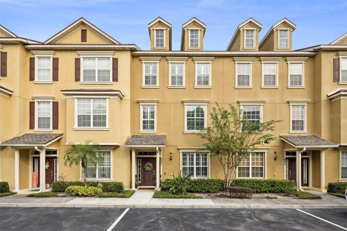 607 Pensacola Ln., Lake Mary, FL 32746