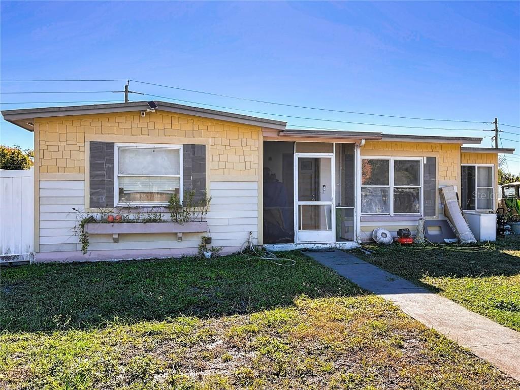 2271 E Dana Dr., Deltona, FL 32738