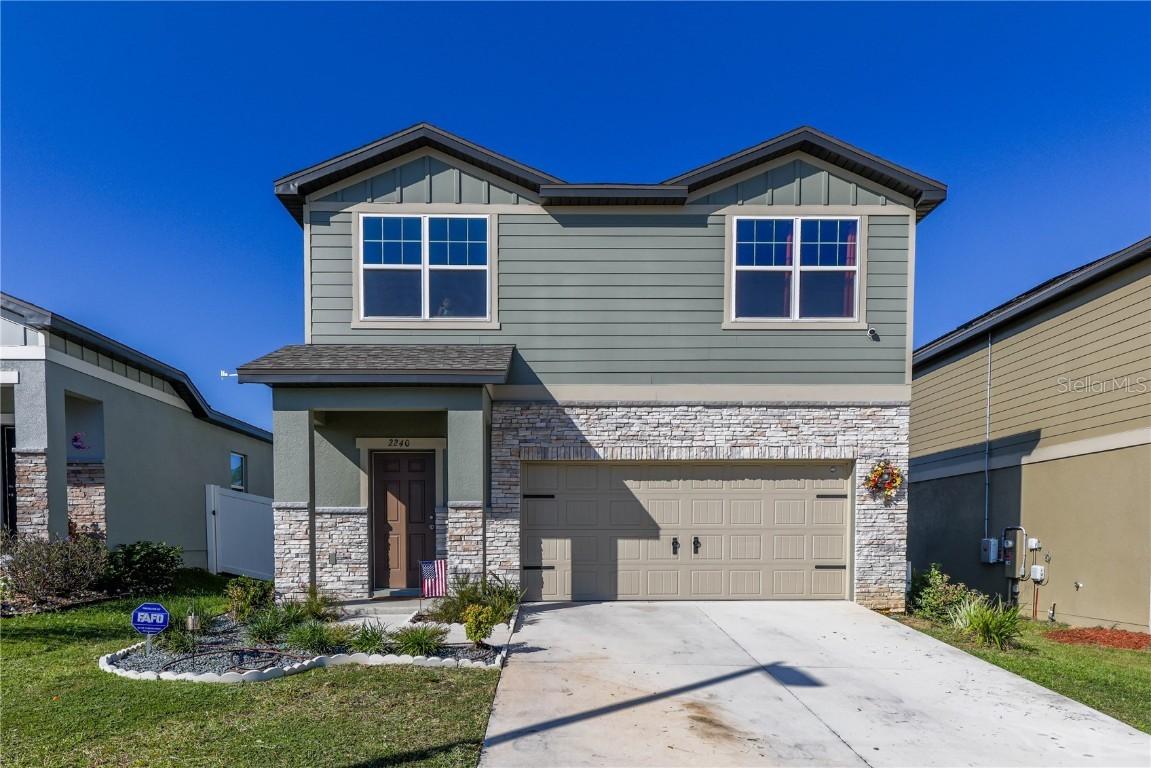 2240 Hemingway Cir., Groveland, FL 34736