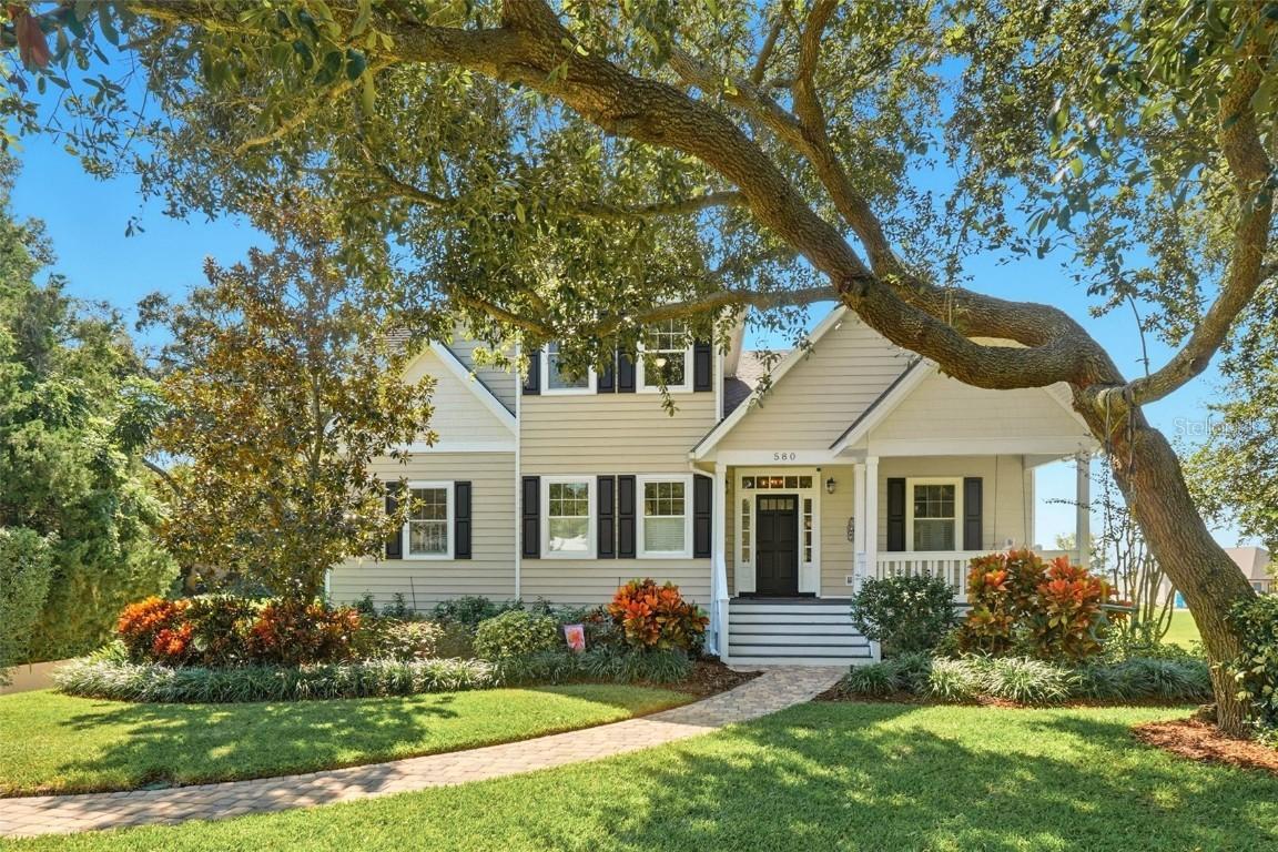 580 W 10th Ave., Mount Dora, FL 32757