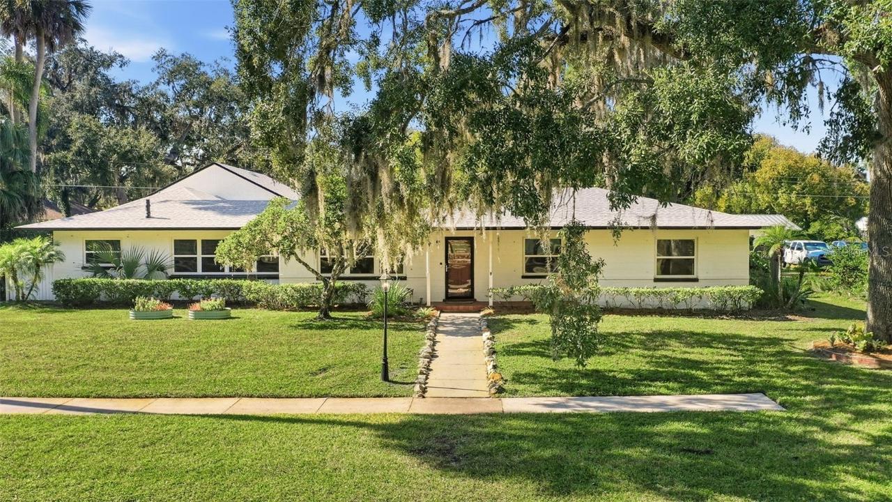 114 N Summerlin Ave., Sanford, FL 32771