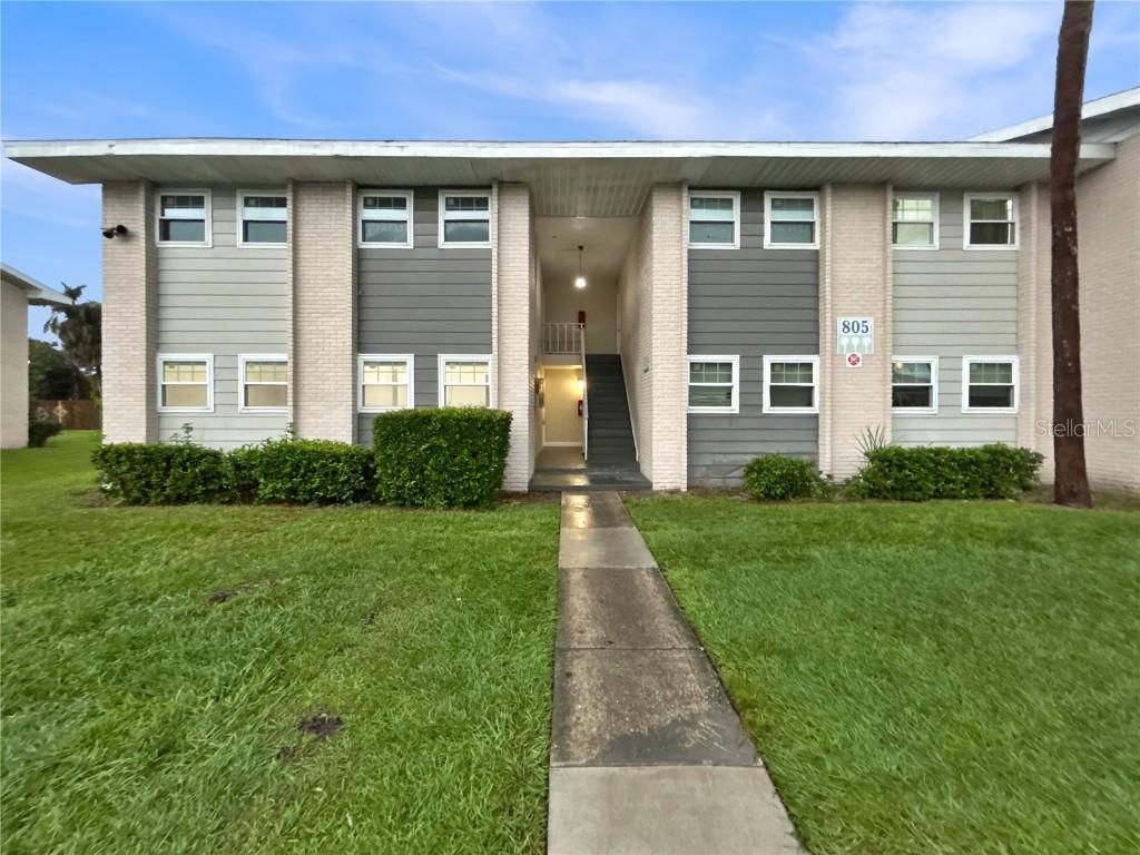 805 Sky Lake Cir. #A, Orlando, FL 32809