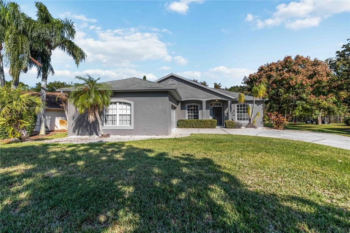 5676 Merlin Way, St Cloud, FL 34772