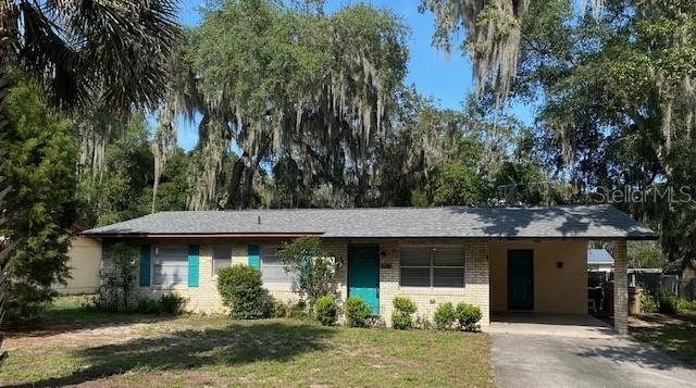 32208 Alice St., Tavares, FL 32778