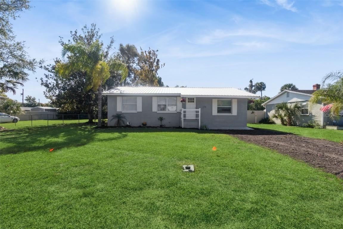 126 Kensington Ave., Deland, FL 32724