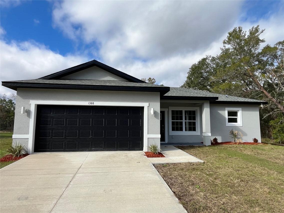 1388 SW Breezy Point Dr., Dunnellon, FL 34431