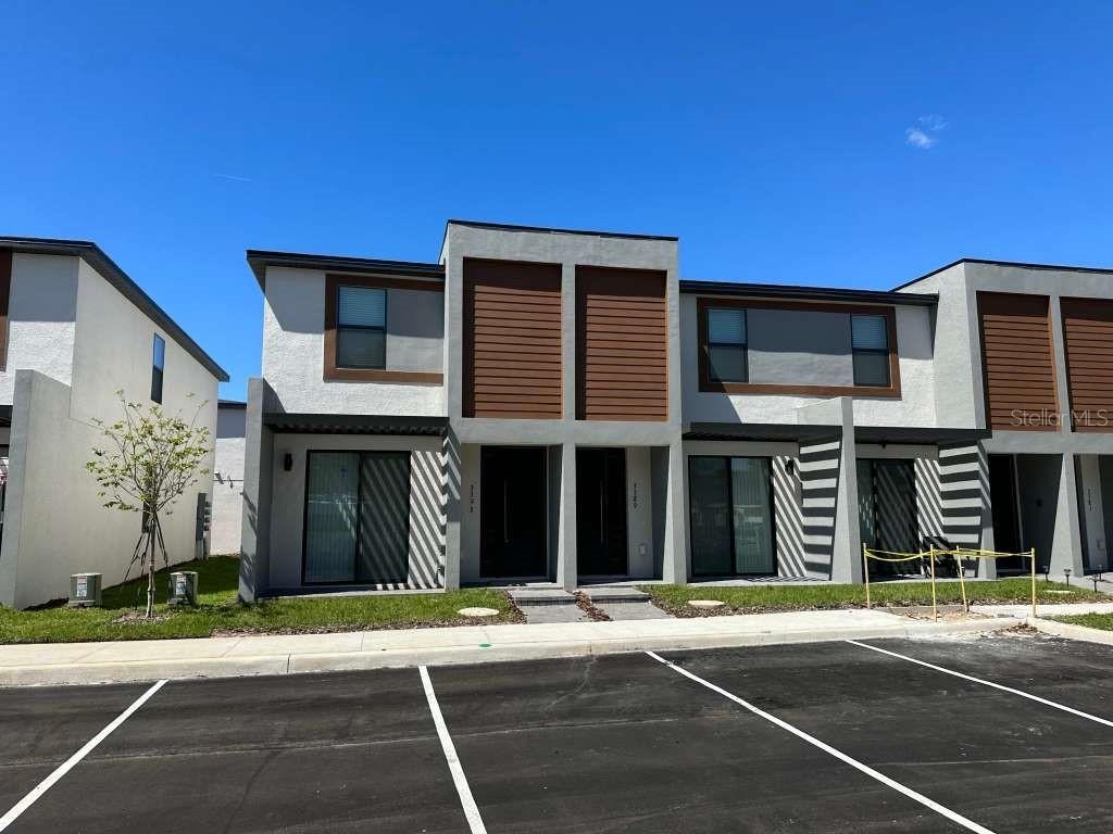 3255 Sustainable Way, Kissimmee, FL 34747