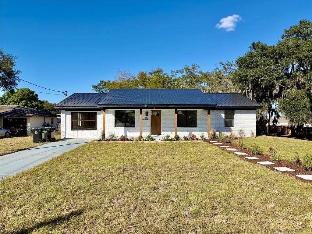 300 W 6th St., Frostproof, FL 33843