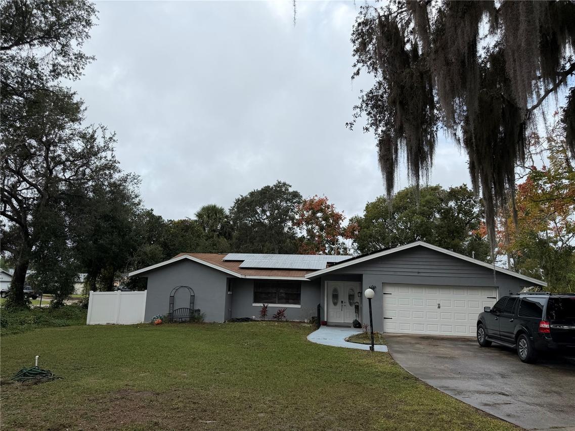 380 Dumont Ave., Deltona, FL 32738