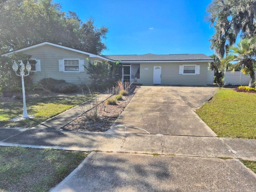 2032 Canal Rd., Deltona, FL 32738